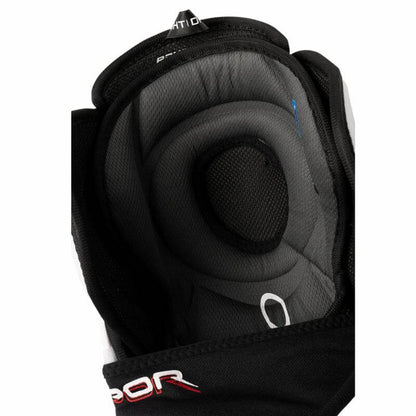 Espinilleras de hockey Bauer Vapor Flypro con espuma HYPERLITE para ofrecer protección avanzada contra los impactos.