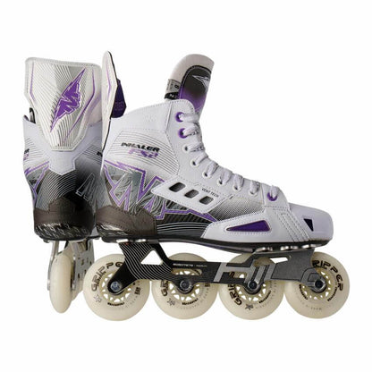 Par de patines Mission Inhaler FS2 inline hockey vista perfil y trasera. Soporte rígido y chasis ligero.
